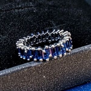 Elegant Blue Baggett Cubic Zerconia Band Ring - Women's Silver Tone Band